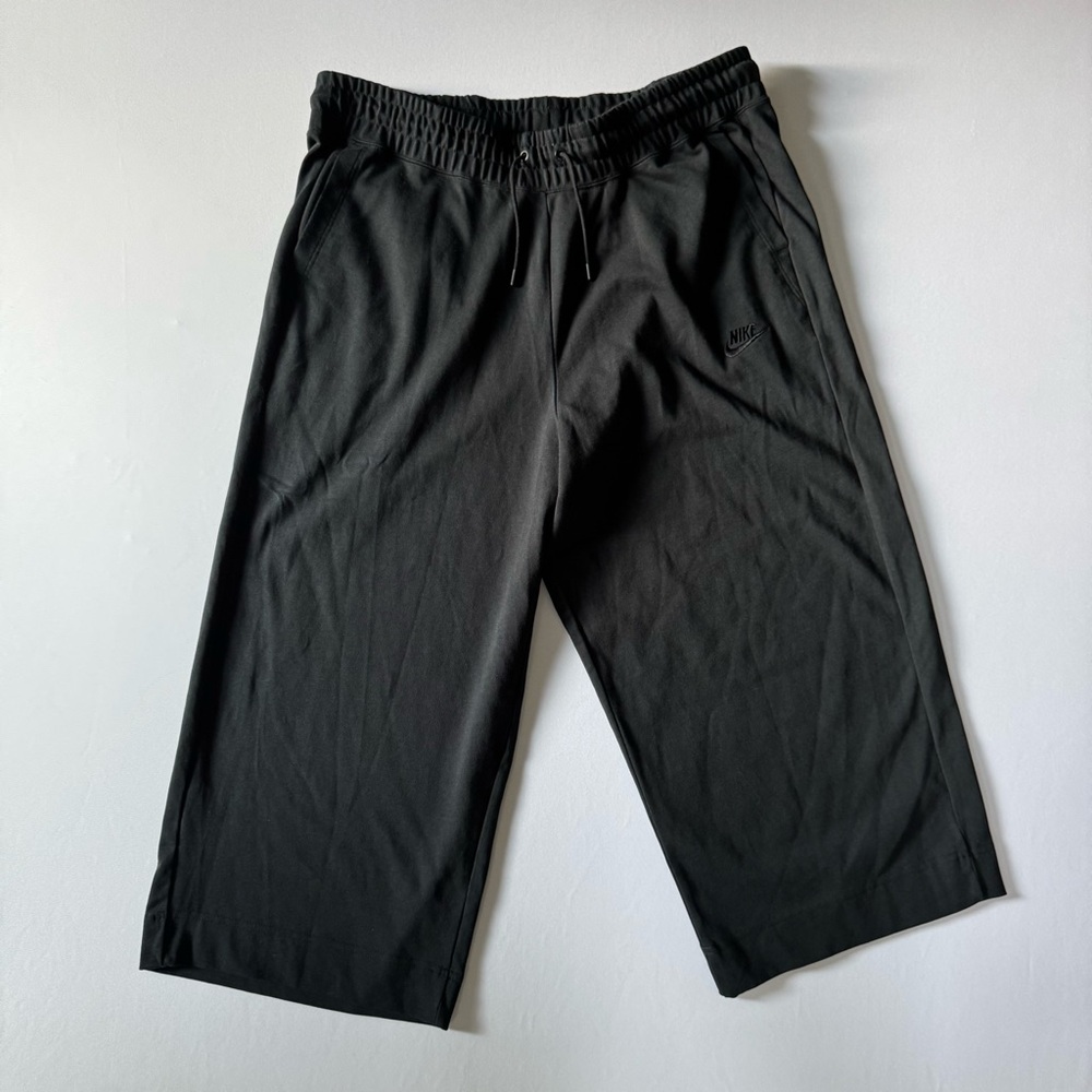 NWT Nike Women's Sportswear Jersey Capri Pants Size XL - Picture 2 of 14
